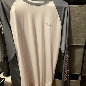 Columbia Long sleeve. Mens M
